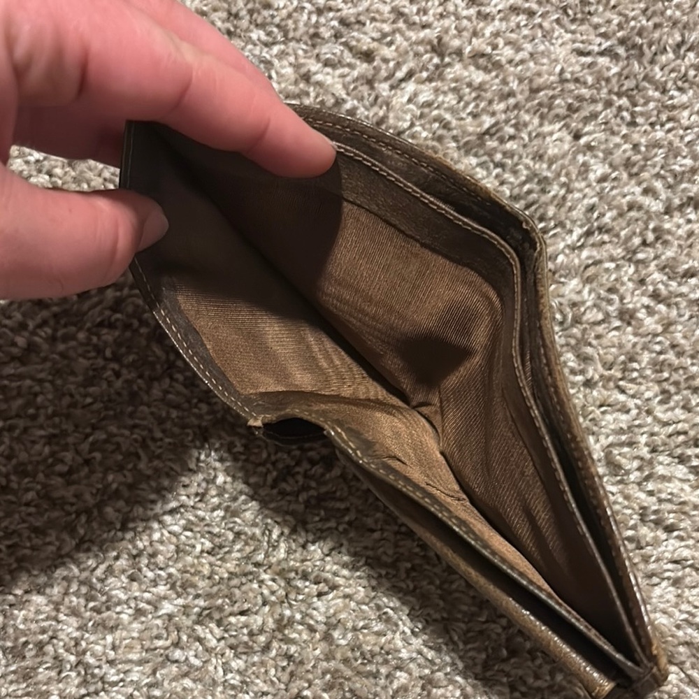 Gucci Brown and Tan mens wallet - Picture 10 of 16